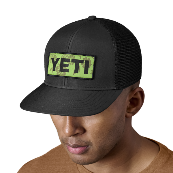 YETI Cappello Trucker con logo badge Nero