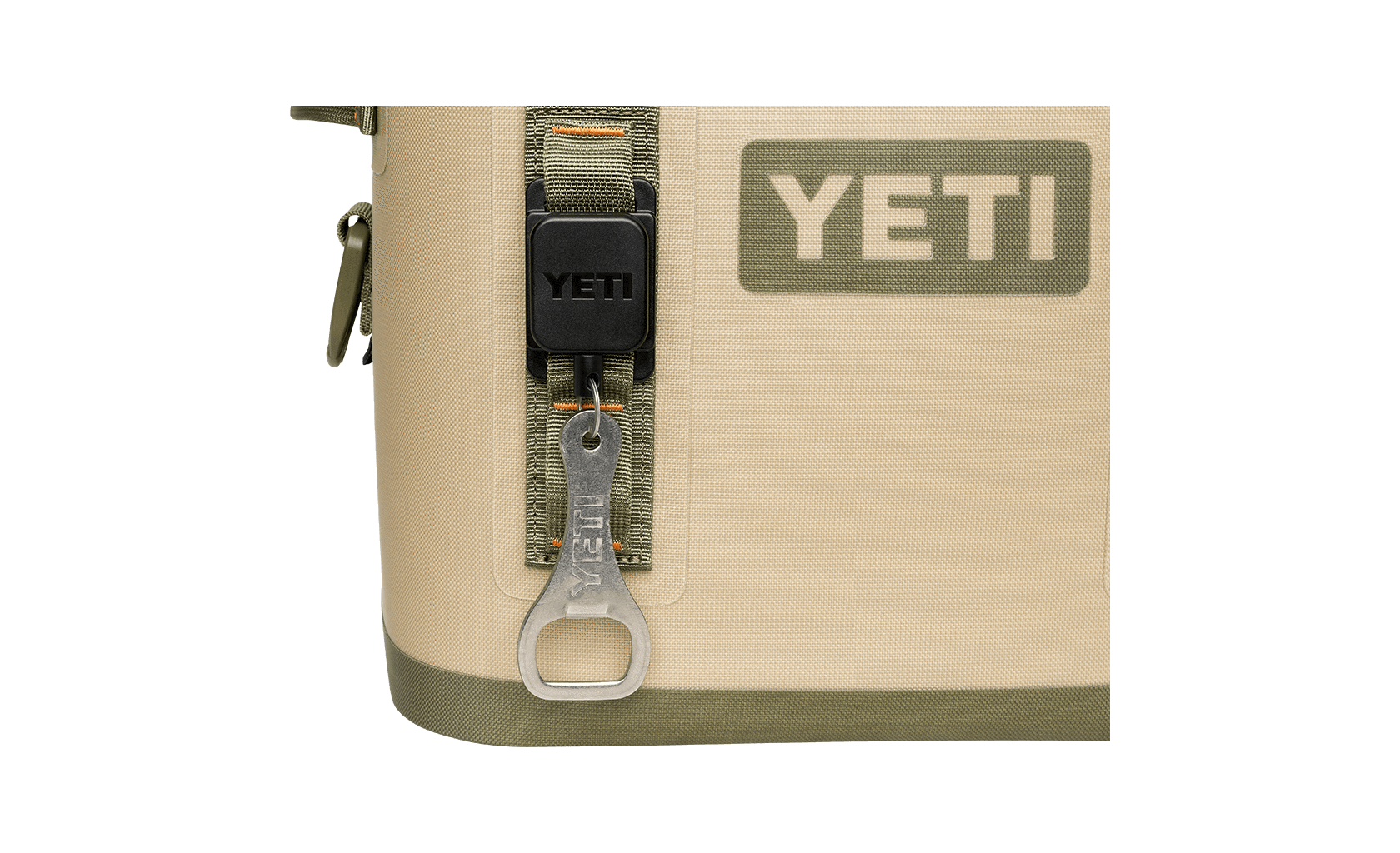 YETI PORTAOGGETTI MOLLE CON CORDINO RETRATTILE Stainless Steel