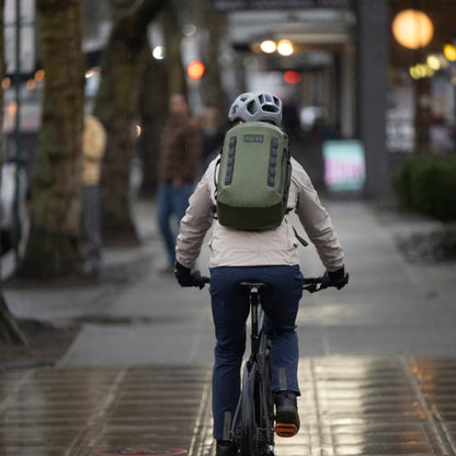 YETI CAYO™ 25L Zaino Olive