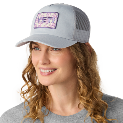 YETI YETI™ Cherry Blossom Trucker Capello Grey
