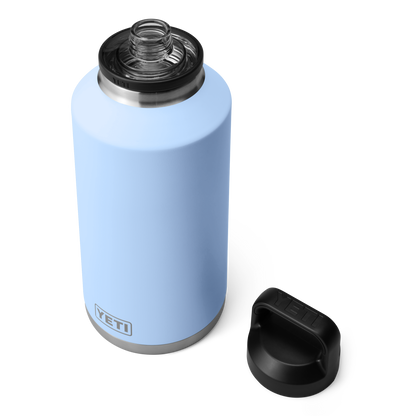 YETI Rambler® Borraccia da 64 oz (1,9 L) con tappo Chug Big Sky Blue