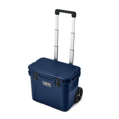 YETI Ghiacciaia su ruote Roadie® 32 Navy